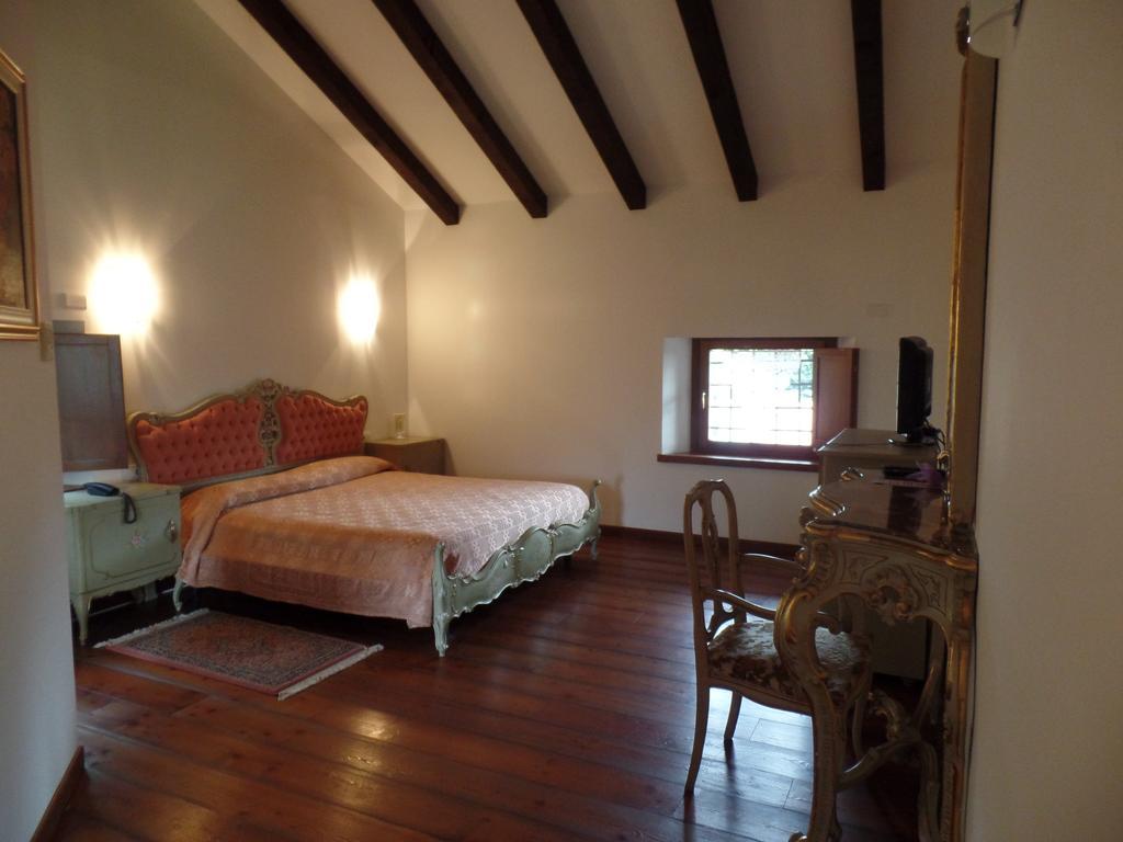 Agriturismo Il Vagabondo Buttrio Zimmer foto